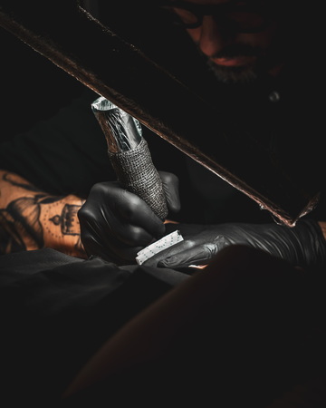 Fais confiance à Encre Noire Tatouage et réalise le tatouage qui te correspond
